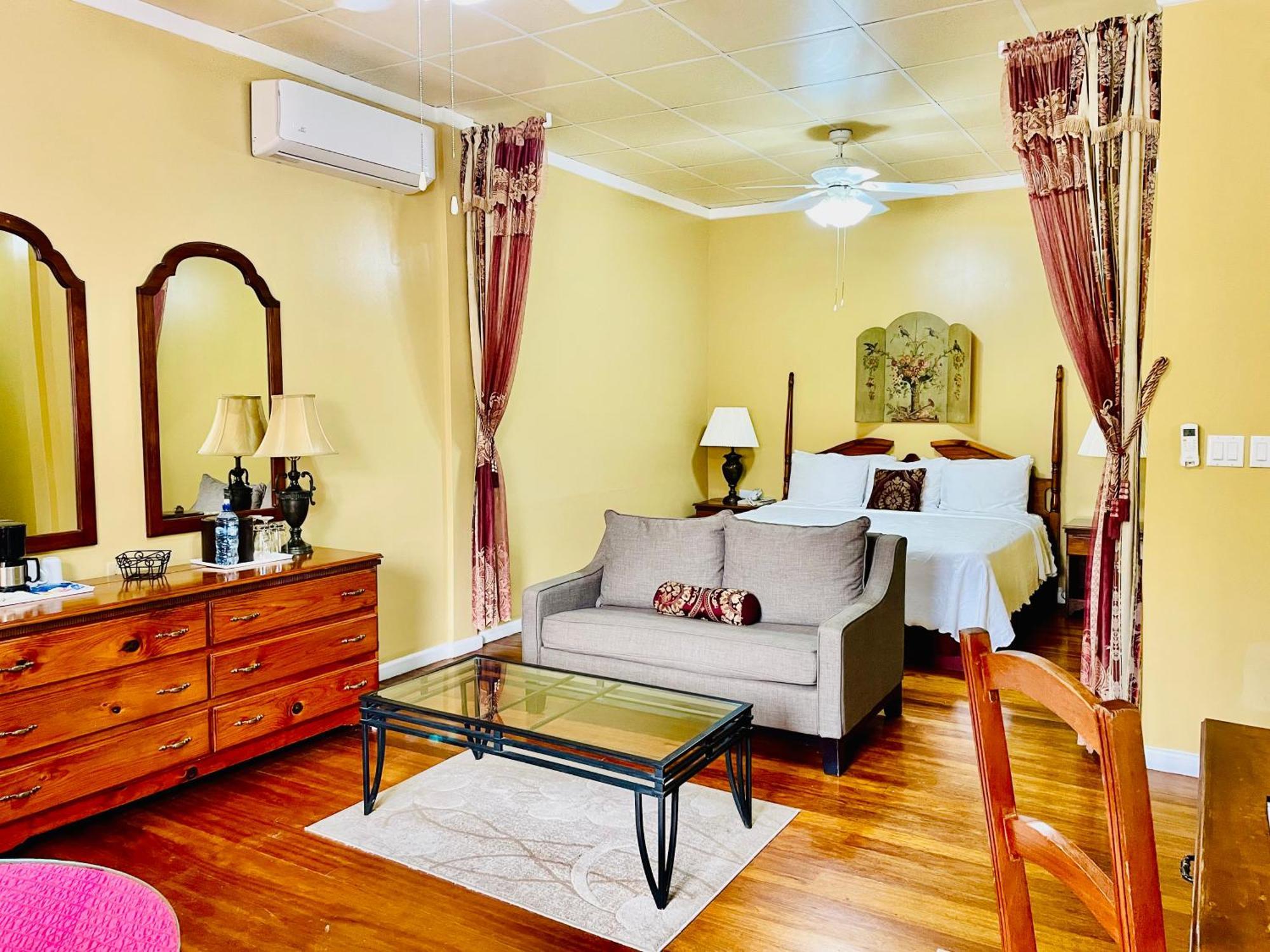 The Great House Inn Белиз Сити Екстериор снимка
